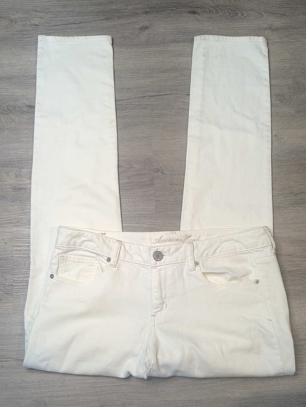 S1182 Low Rise Skinny Fit w/32" Inseam American Eagle Size 10 White Jeans